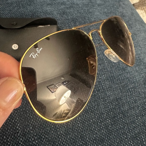 SOLD✨RAY-BAN Brown + Gold Classic Aviator Sunglasses - Picture 3 of 6